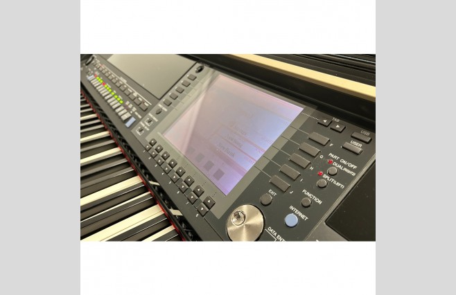 Yamaha CVP409 Polished Ebony Digital Piano, Used - Complete Package (SN:GBRCOJ01001) - Image 5